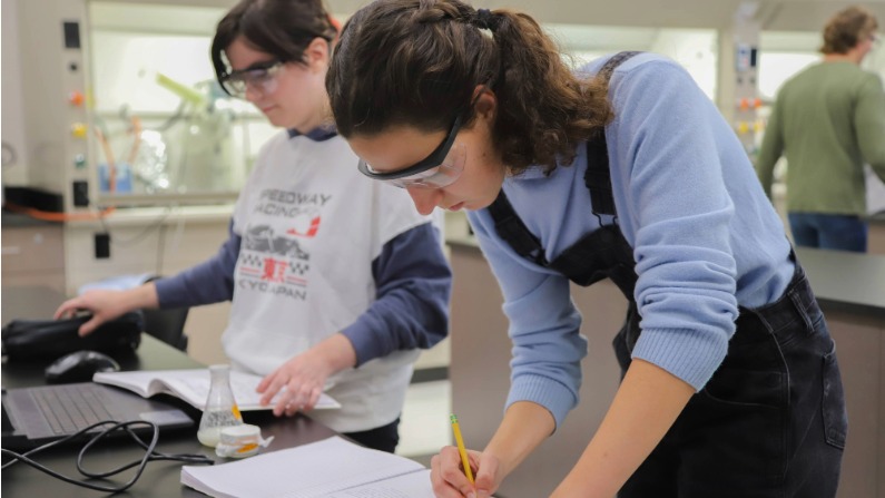 Students in science lab